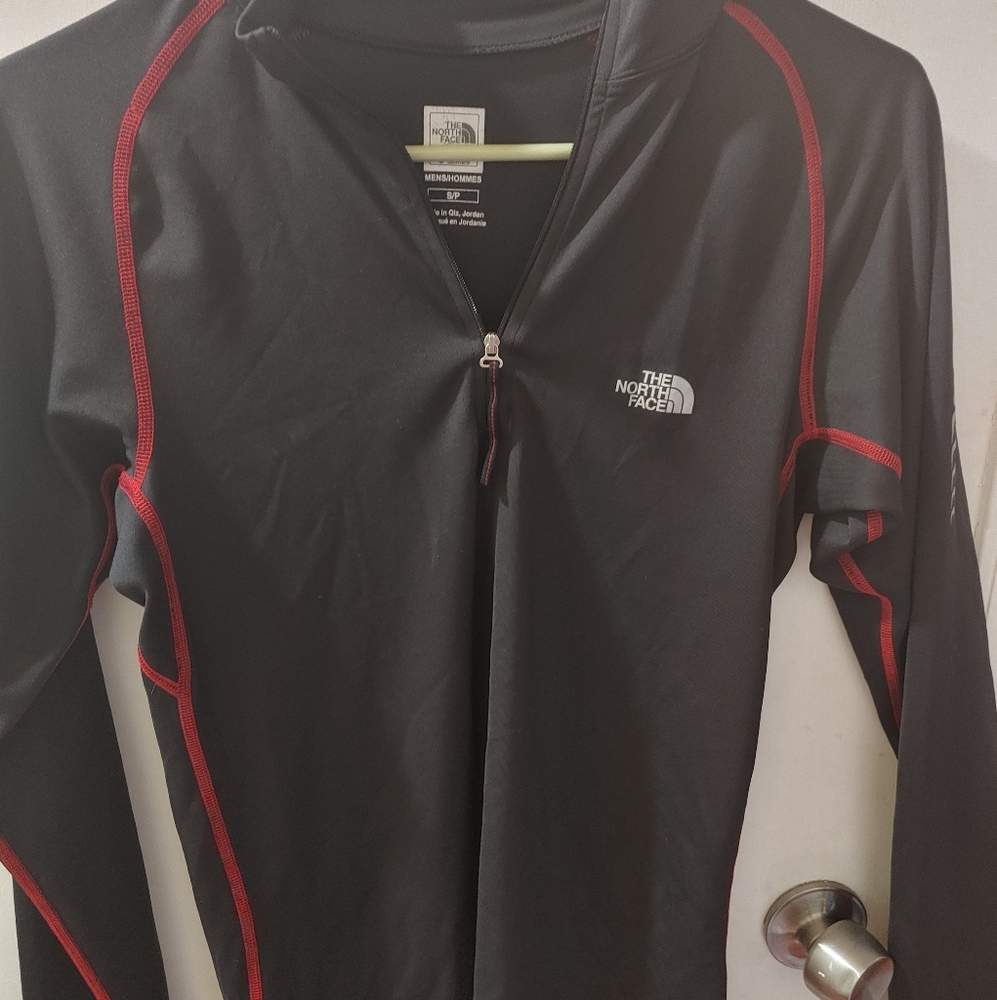 Men's black and red north face pullover size small